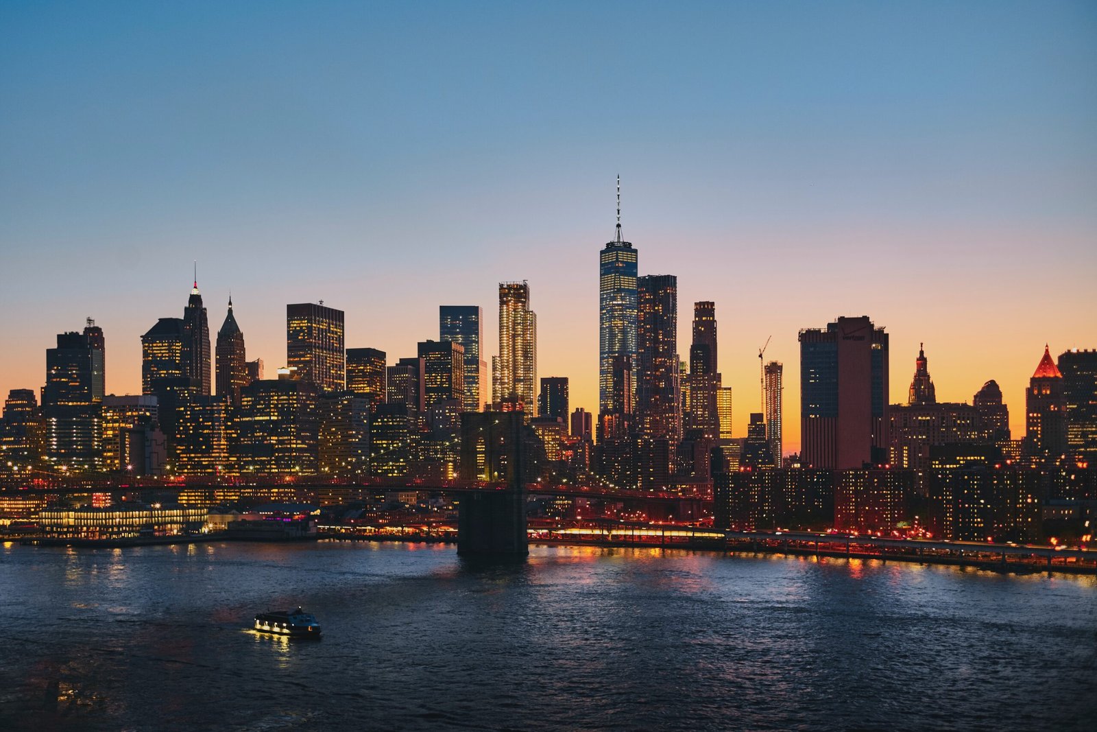 New York City, the city that never sleeps, has a wealth of attractions and experiences for all types of travelers. To make the most out of your visit to this bustling metropolis, here are some expert of New York City Travel Tips
