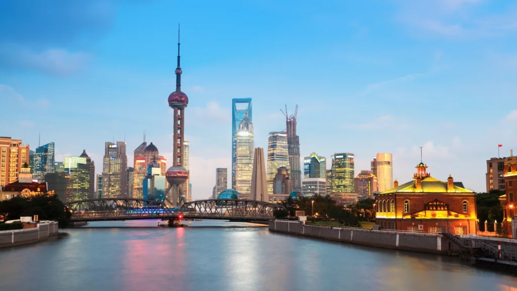 How to Explore Shanghai Like a Pro: A Guide for First-Time Travelers